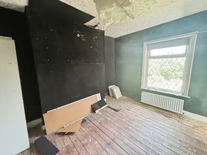 Bedroom 1- click for photo gallery